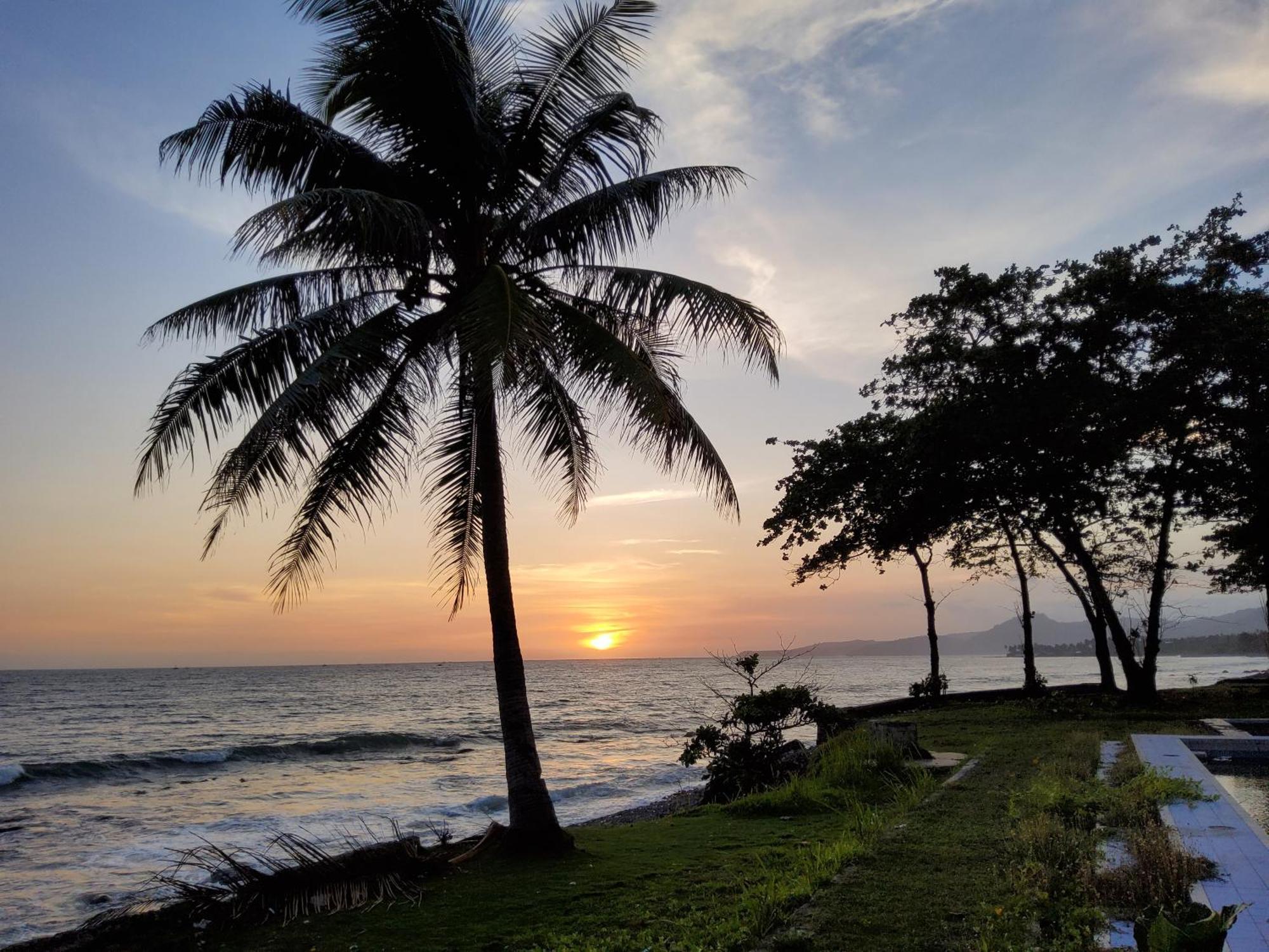 Hotel Kumala Samudra Cikakak Bagian luar foto