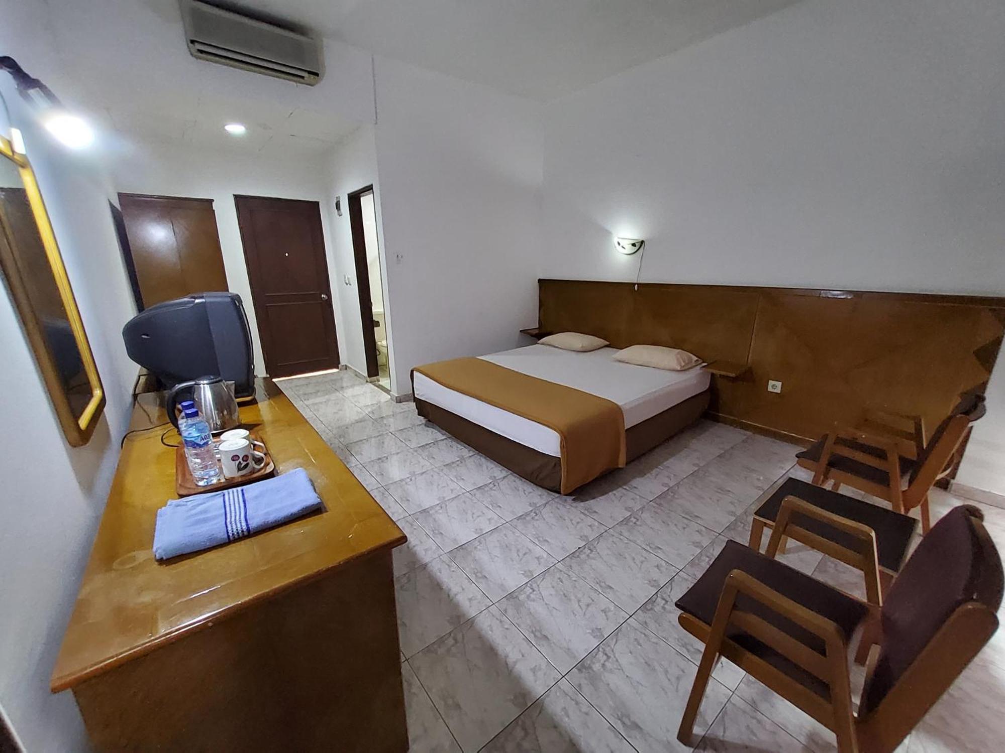 Hotel Kumala Samudra Cikakak Bagian luar foto